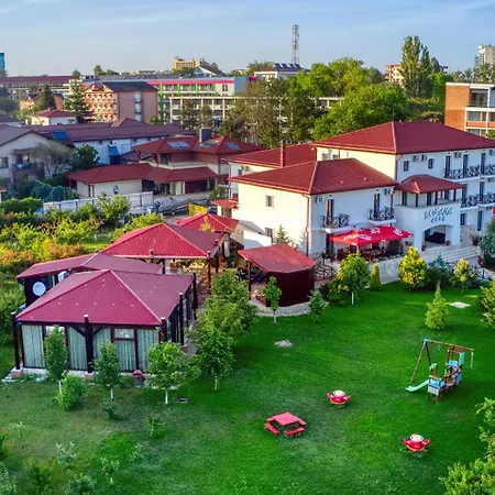 Roxana Guest house
